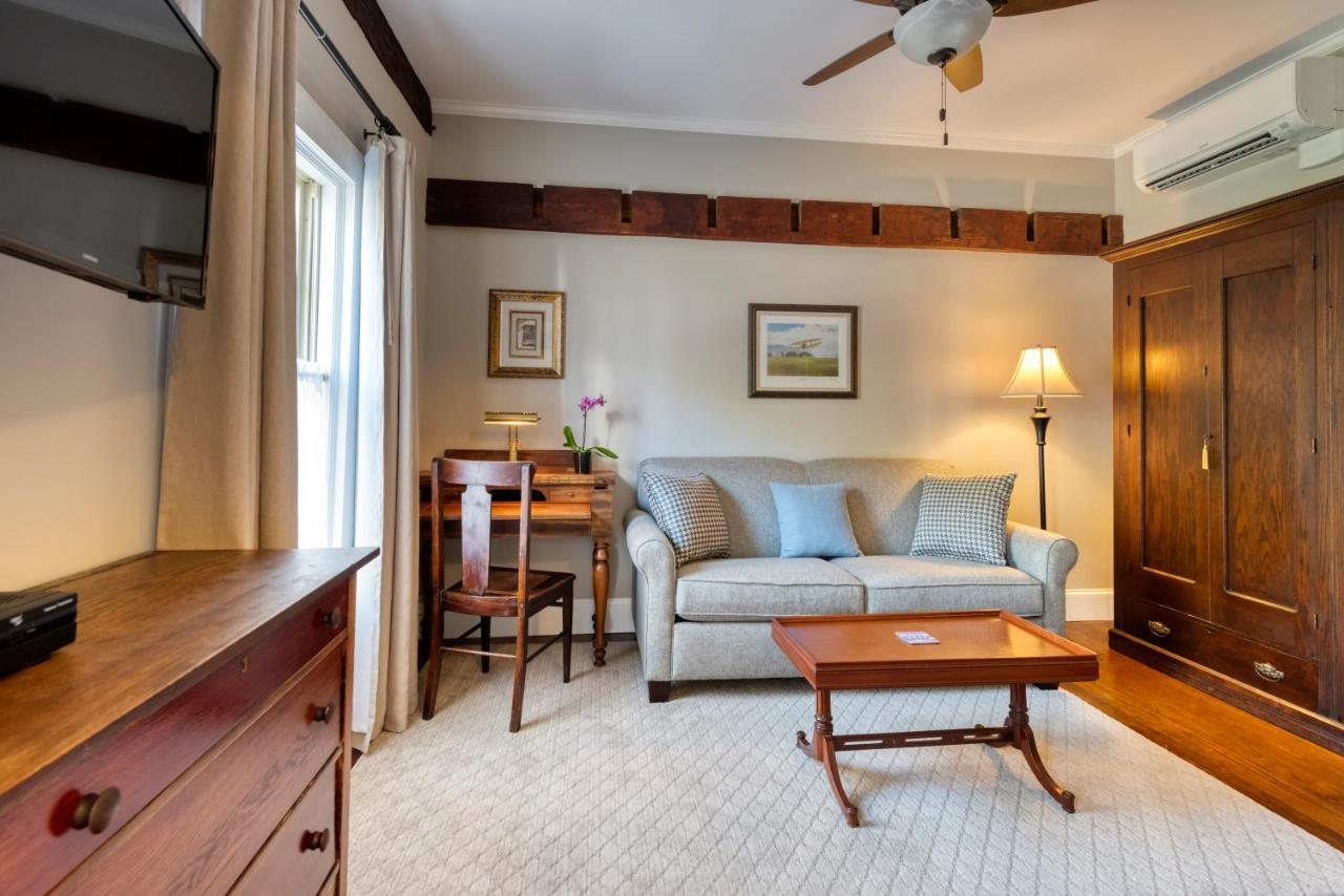 The Park Inn Hammondsport Exterior foto